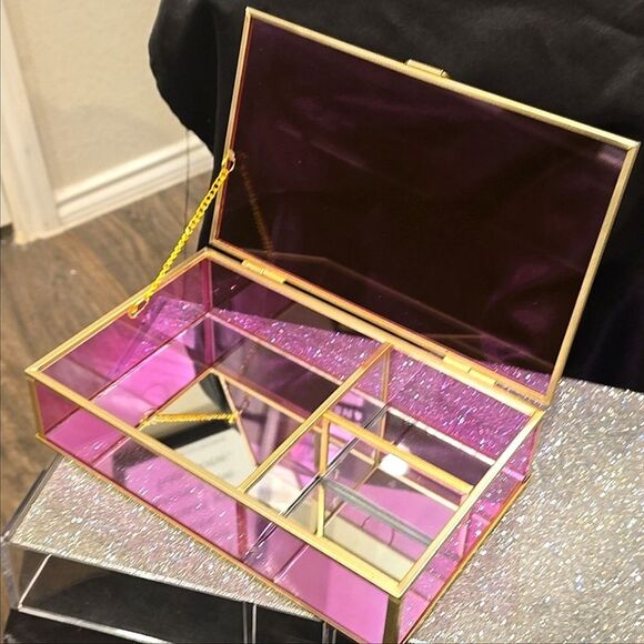 Curios Pink & Gold Mirrored Jewelry Organizer - Picture 4 of 10